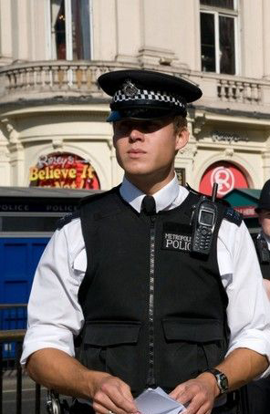 真实的英国：英国帅哥靓女白天、黑夜大不同