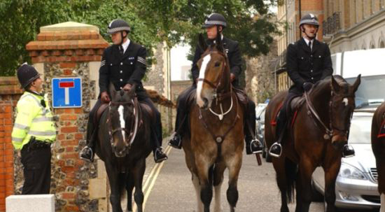 真实的英国：英国帅哥靓女白天、黑夜大不同