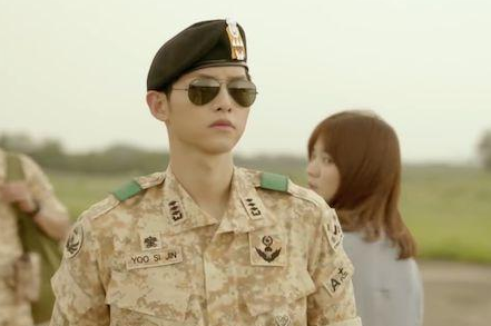 托福词汇：《太阳的后裔》荧幕恋情showmance