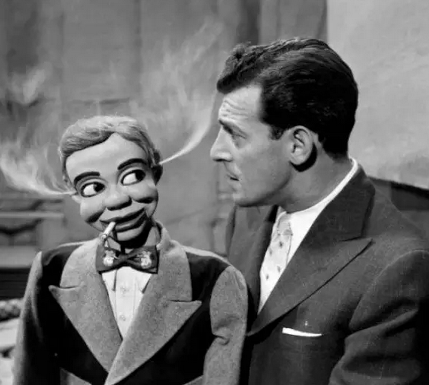 霍金的这篇微博 真是托福写作满分素材