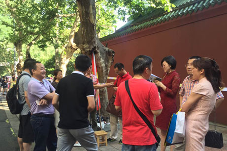 2016高考考点:成都石室中学现场(图) 2016高考考点:成都石室中学现场(图)