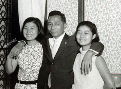 5.png 韩国首位被罢免女的总统-朴槿惠的一生(组图)