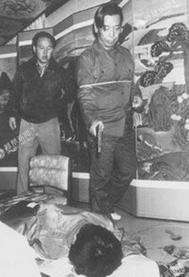 13.png 韩国首位被罢免女的总统-朴槿惠的一生(组图)