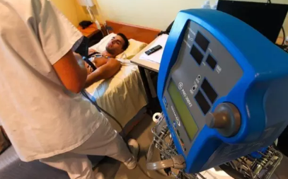 5.png 微博热搜:躺两个月给10万块 法国这工作也太容易了