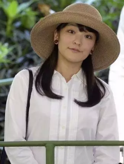 3.png 日本天皇孙女订婚 男朋友竟然是平民