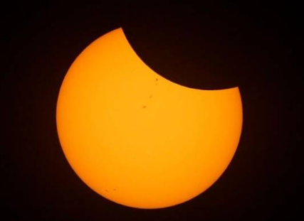 托福阅读训练材料:什么是日食