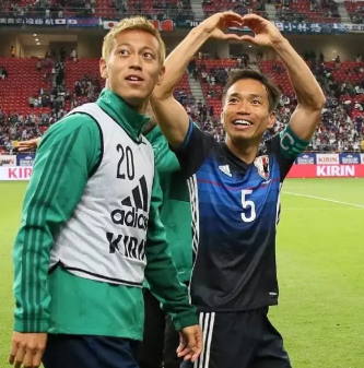 日本单词アモーレ的由来及含义 日本单词アモーレ的由来及含义