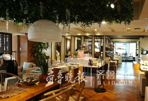 成山东高考作文原型,合肥书店火了:书面前人人平等