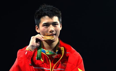 里约奥运会中国女排夺冠 羽毛球谌龙摘金