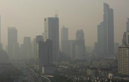 北京雾霾橙色预警 多地空气重度污染持续